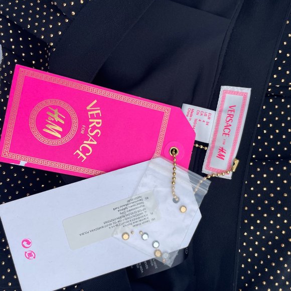 RARE Versace x H&M Studded Pleated Mini Black Skirt - Picture 3 of 9